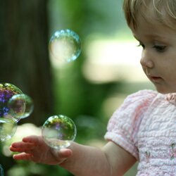 Мыльные пузыри - веселый и интересный подарок